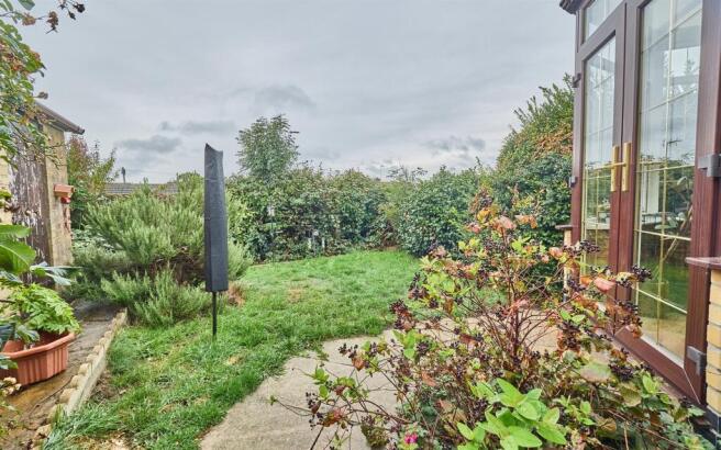 Almond Way, Earl Shilton photo 4