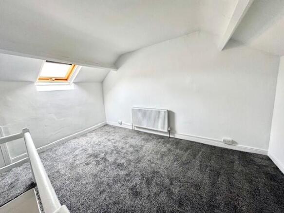 3 bed House to rent Image 6