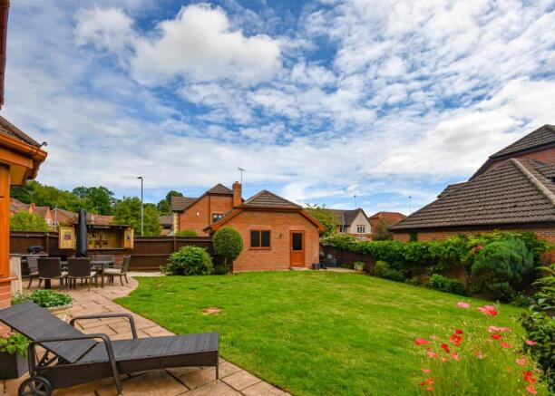 7 Hellier Drive-4.jpg