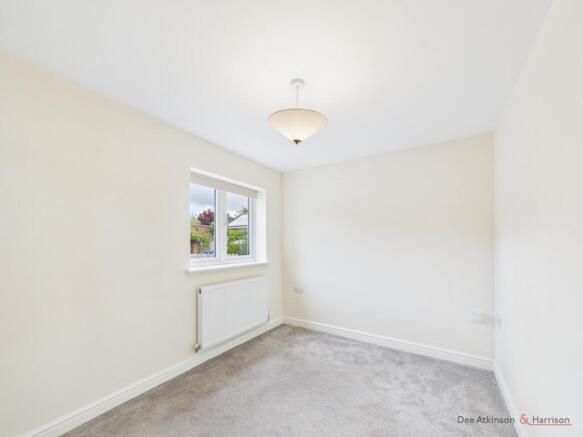 2 bed Bungalow for sale Image 11