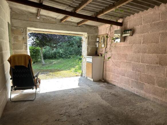 garage.jpg