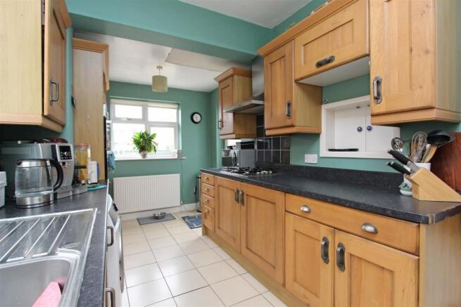 Kitchen..jpg
