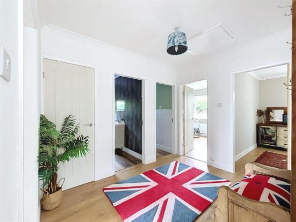 3 bed Detached Bungalow for sale Image 9