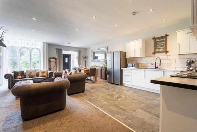 Kitchen/Dining/ Family Room