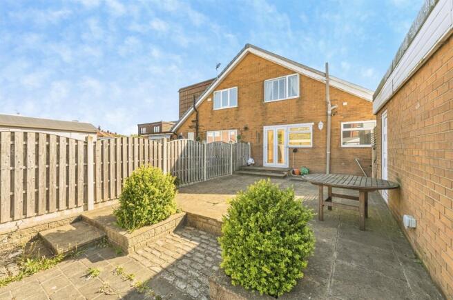 2 bed Semi-Detached for sale Image 11