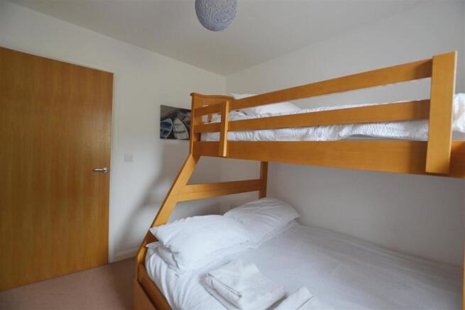 bed 3..JPG
