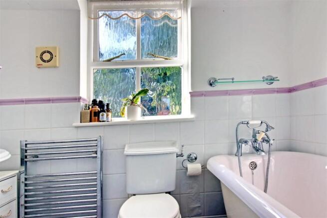 En-Suite Bathroom
