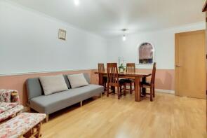 Flat 4, 10 Bartholomew Court, Newport Avenue, London E14 2DW