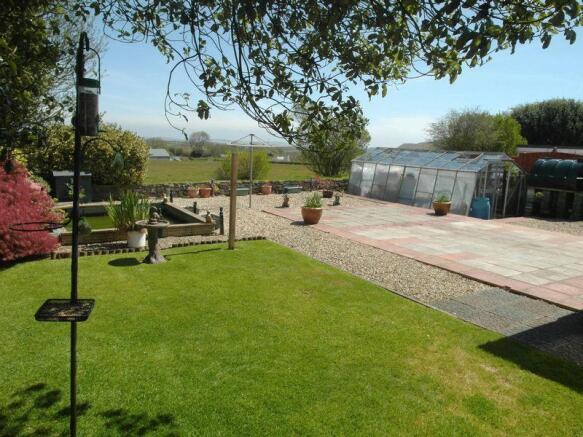 Rear Garden Pic 3