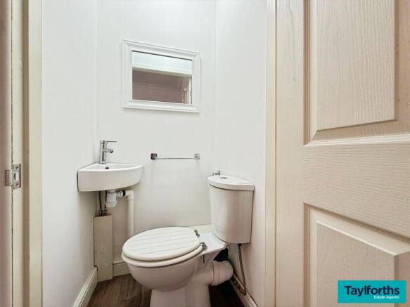 2 bed Terraced for sale Image 10