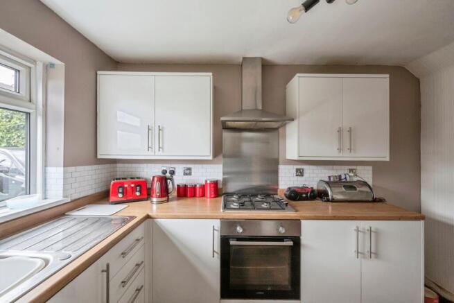 2 bed Semi-Detached for sale Image 4