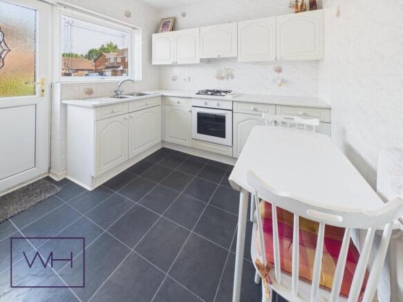 2 bed Bungalow for sale Image 4