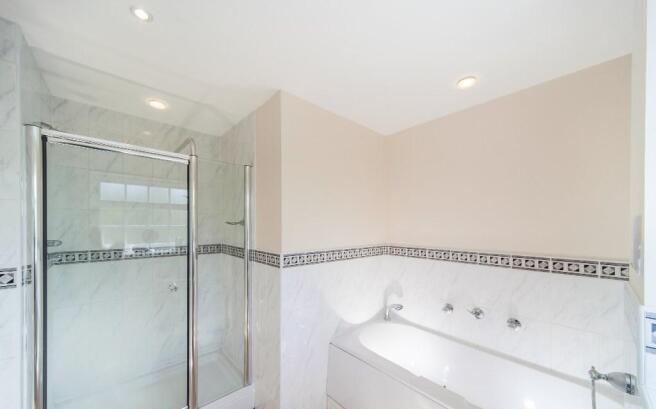 Master En-Suite