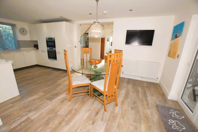 Kitchen/dining room