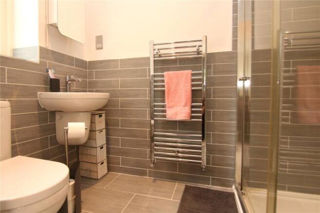 4 bed Detached for sale Image 12