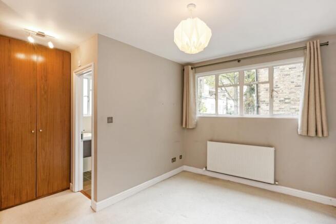 15 Hugh Mews fpz2...