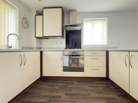 Heol Cae Tynewydd, Loughor, Swansea, SA4 6PW photo 4