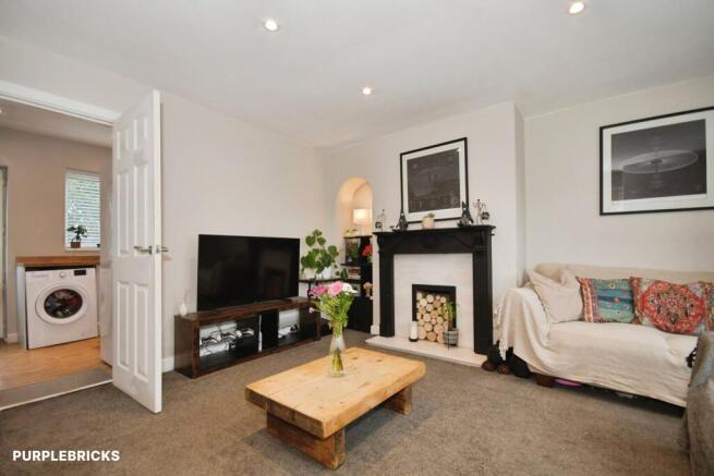 2 bed Semi-Detached for sale Image 2