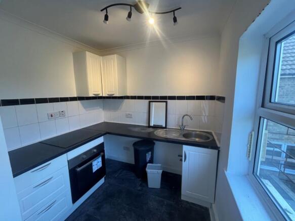 5A & 5B Fairfield Road, Clacton-on-Sea, Essex, CO15 3QP photo 4