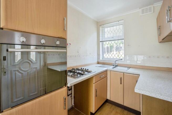 2 bed Semi-Detached for sale Image 4