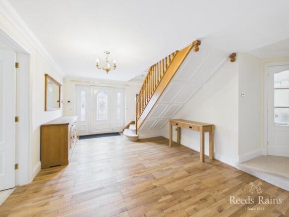 4 bed Semi-Detached for sale Image 9