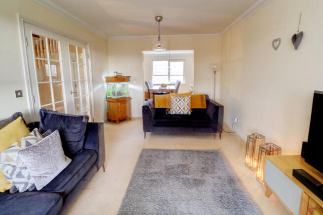 Lounge to Dining