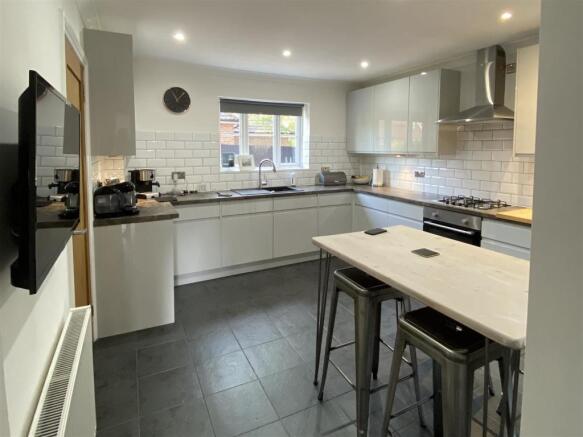 Kitchen/Breakfast Room