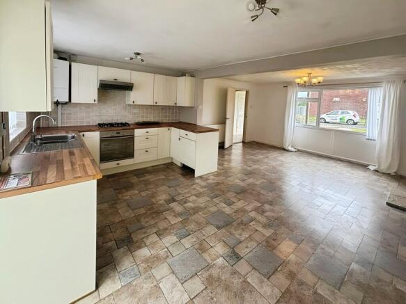 1b309199-WhatsApp...