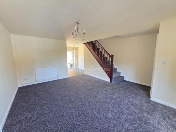3 bed Semi-Detached for sale Image 2