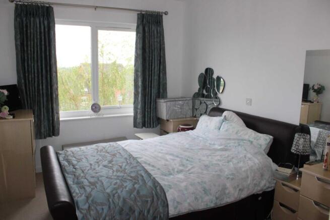 2 bed Penthouse for sale Image 9