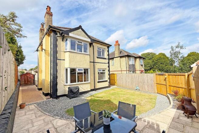 3 bed House for sale Image 10