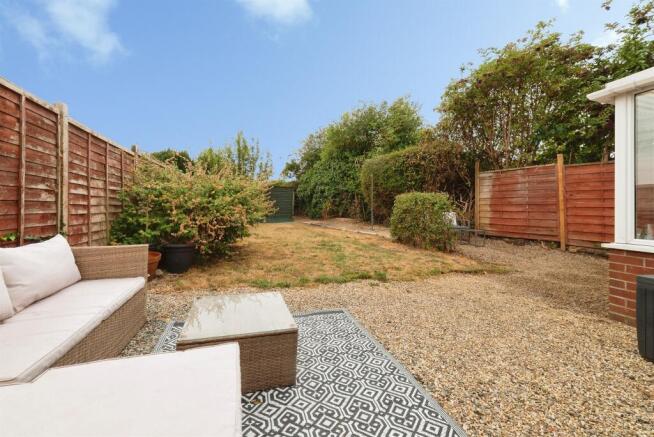 2 bed Semi-Detached Bungalow for sale Image 11