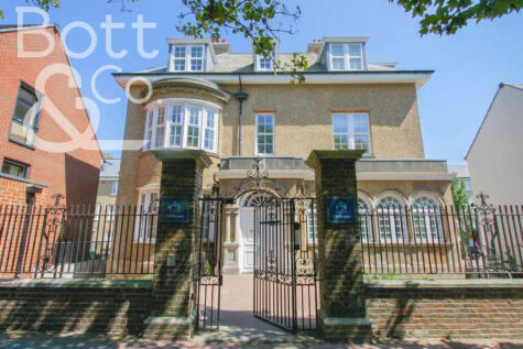 Bristol Gardens, Brighton