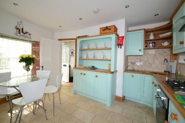 Kitchen/Breakfast Ro