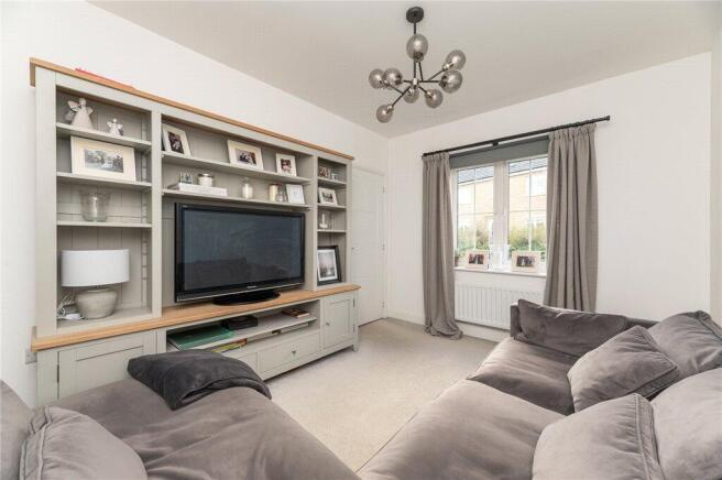 4 bed Detached for sale Image 4