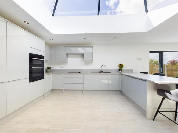 open plan kitchen & breakfast room