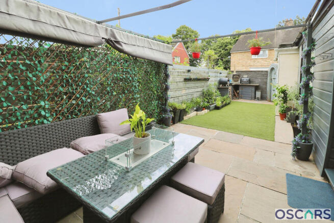 4 bed Terraced for sale Image 9