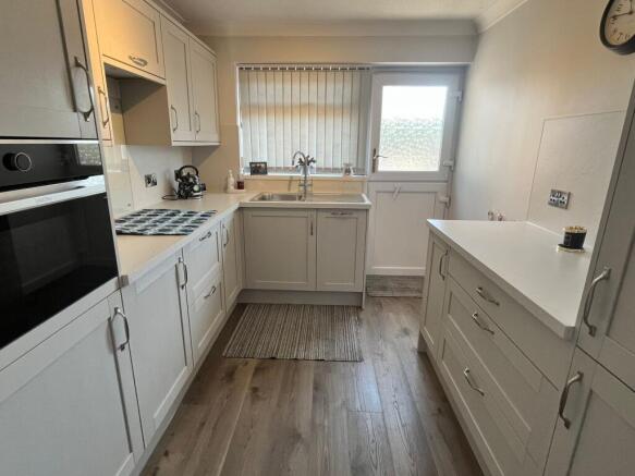 Ashgrove Way, Bridgwater, TA6 photo 3