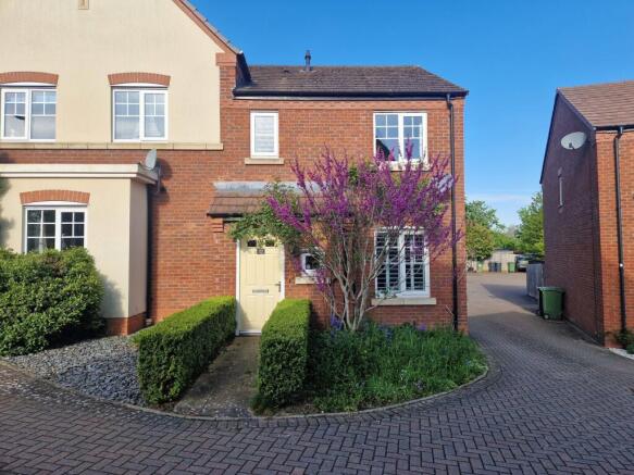 3-bed semi-detached on Stourbridge Road, Bridgnorth, £275,950