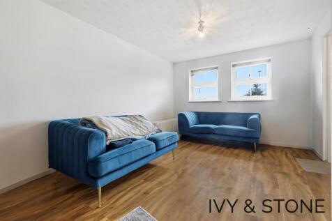 Maple Close, Ilford, Greater London, IG6