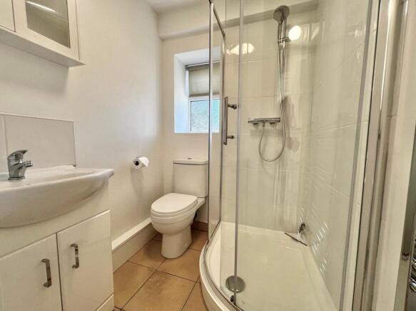 1 bed Flat to rent Image 10