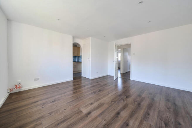 1439328-3-69d52e8...