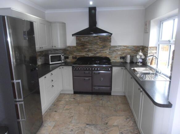Kitchen/diner (l-sha