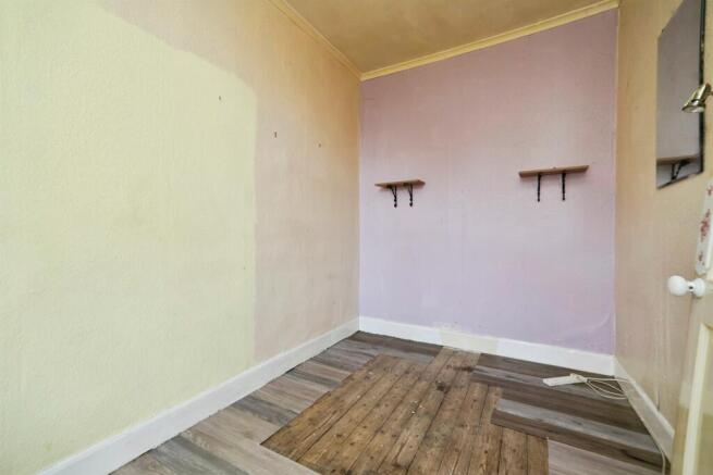 3 bed Terraced for sale Image 8