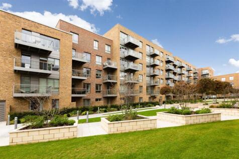 Purser Court, Smithfield Square, Hornsey, N8