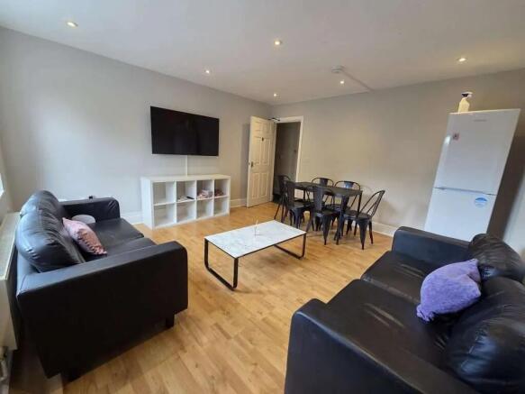6b_Harcourt_Road