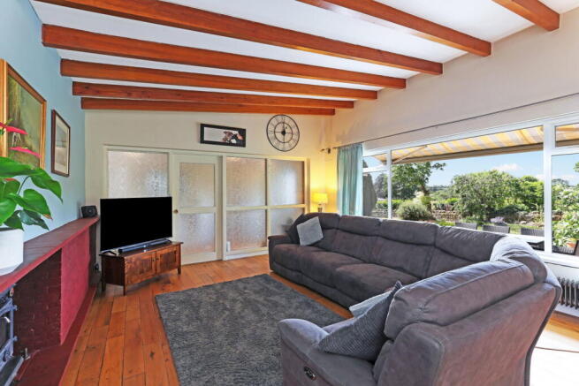 4 bed Detached for sale Image 9