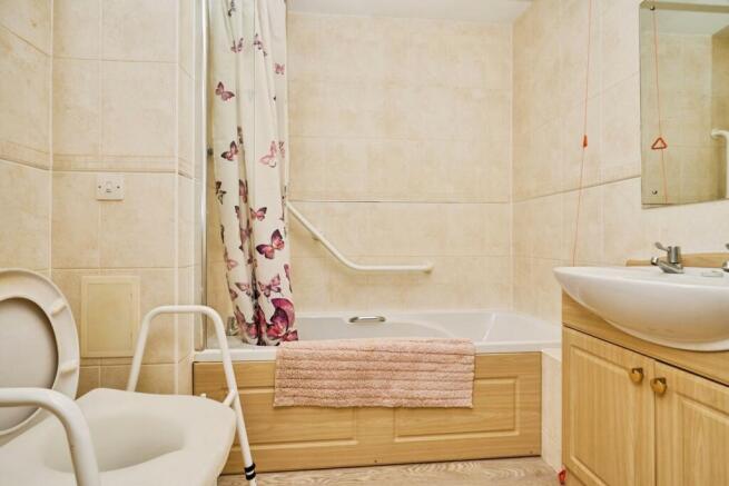 Photo 9