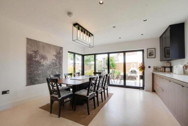 Open-Plan Dining Kitchen