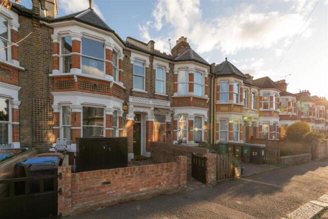 Hartley Road E11